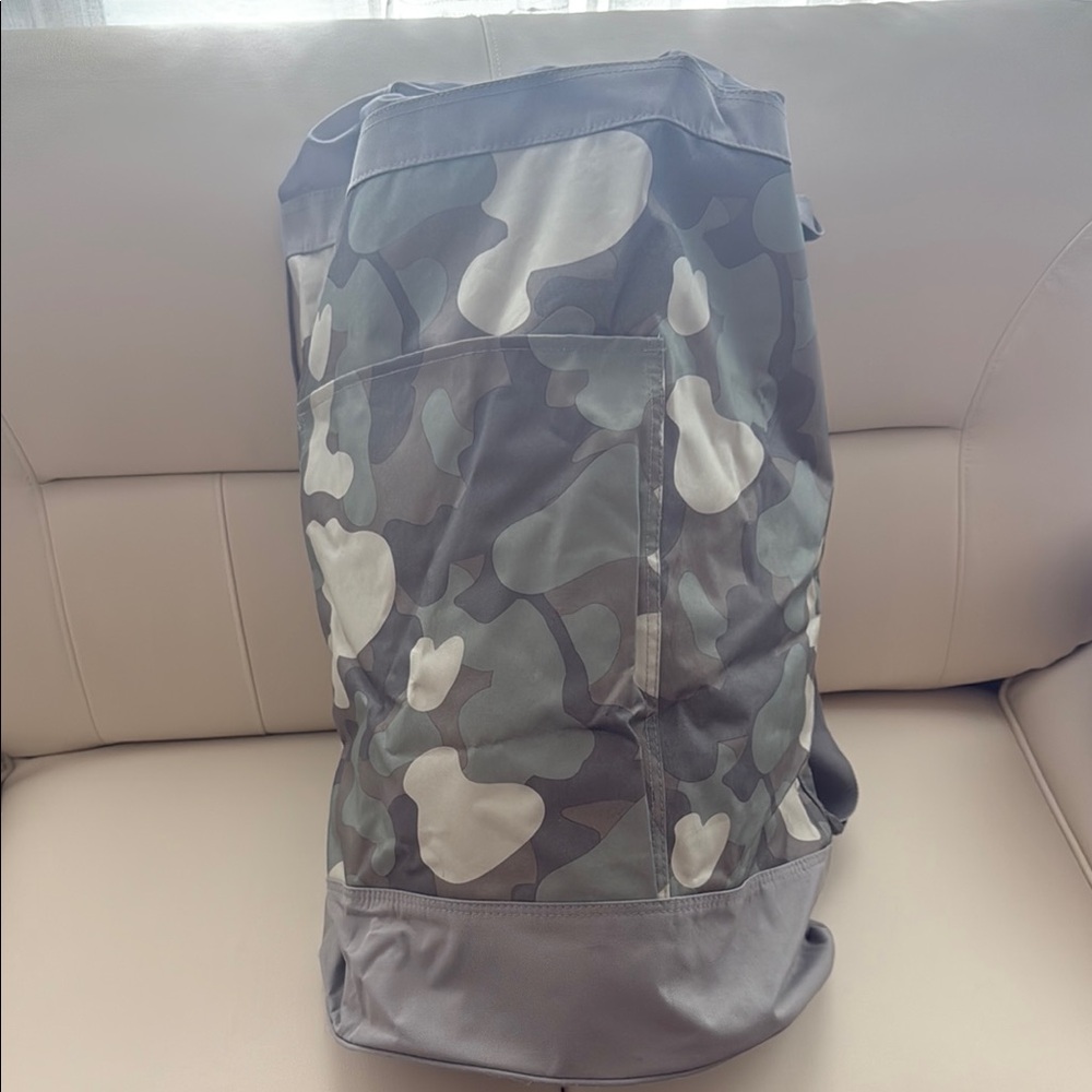 Thirty-One Camouflage Laundry Bag